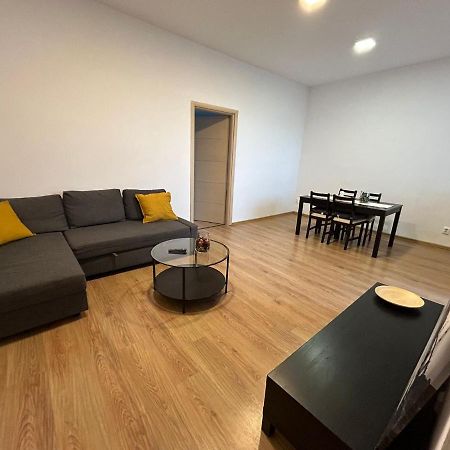 Elegant City Center Apartment 부쿠레슈티 외부 사진