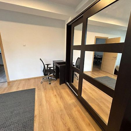 Elegant City Center Apartment 부쿠레슈티 외부 사진