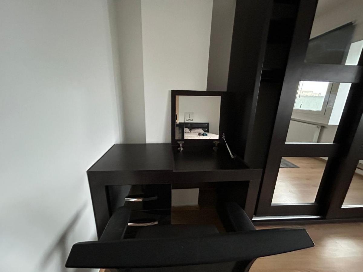 Elegant City Center Apartment 부쿠레슈티 외부 사진